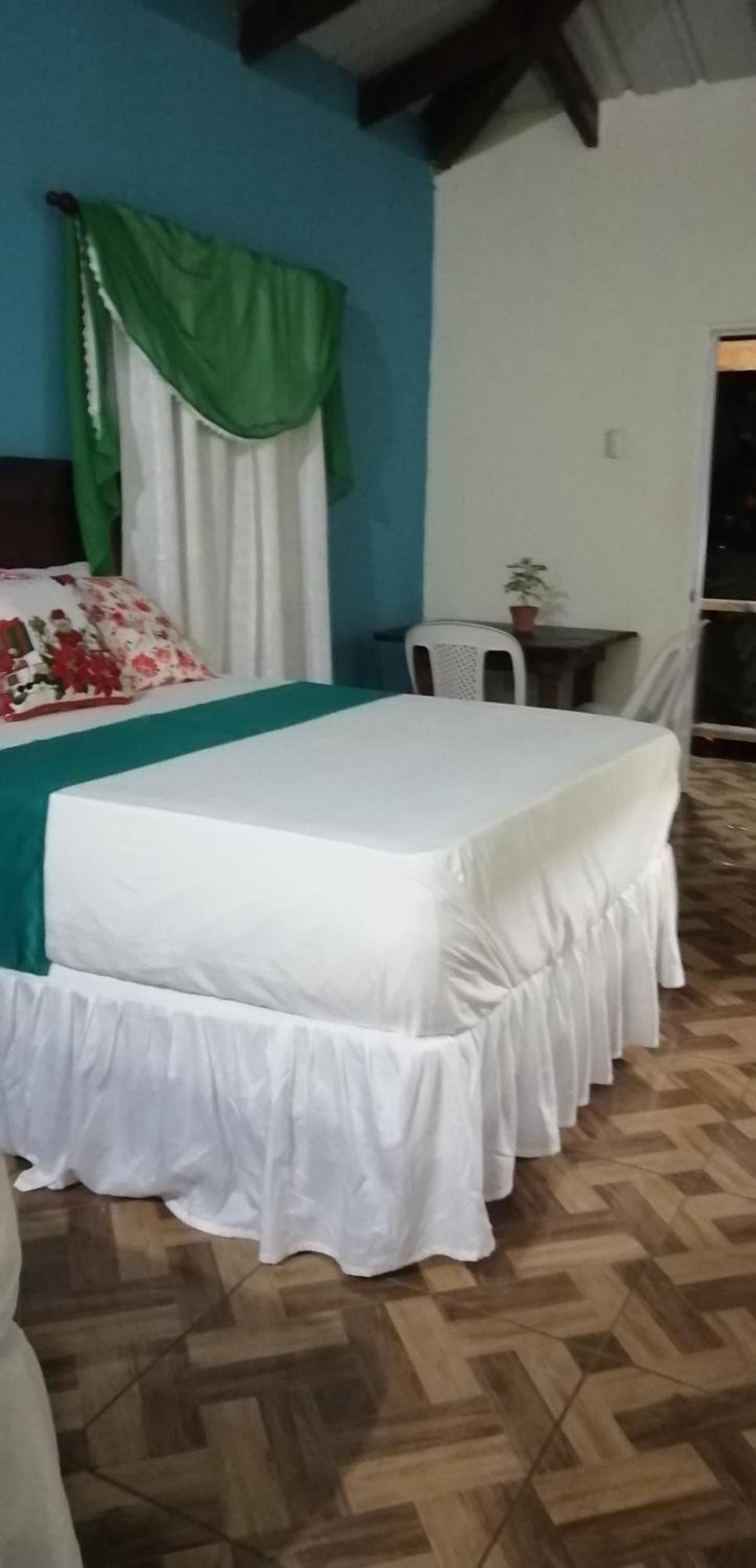 La Famosa Costillas A La Lena Jarabacoa Phòng bức ảnh